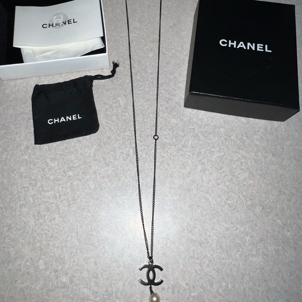 CHANEL B14B COCO Pearl Necklace black. - Picture 2 of 6